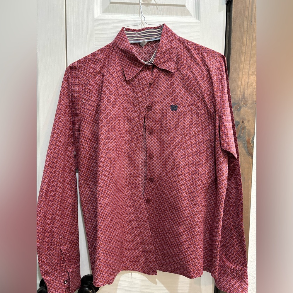 Cinch Women's Red Patterned Button Down Shirt - image 1